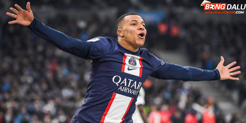 Kylian Mbappe là siêu sao của làng túc cầu hiện tại