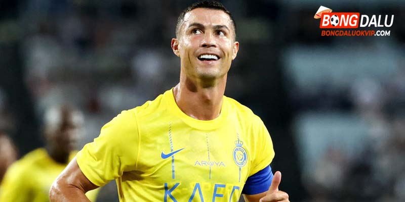 Lương của Ronaldo cao nhất thế giới bóng đá khi anh khoác áo Al Nassr